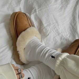 UGG Women's Cozy Chestnut Disquette Slippers